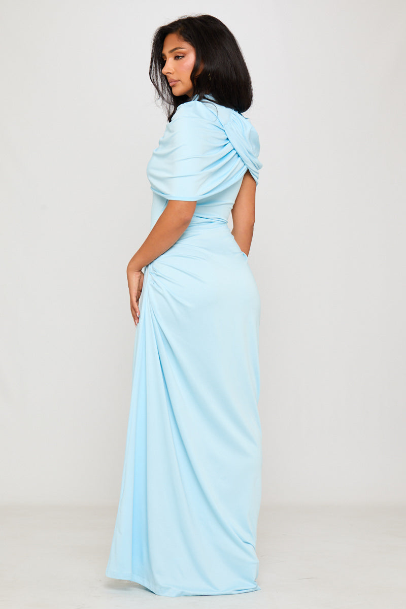 Babyblaues, drapiertes, asymmetrisches, plissiertes Maxikleid