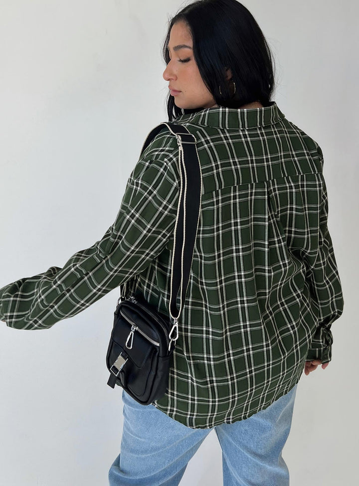 Nora Shirt Waldgrün Curve