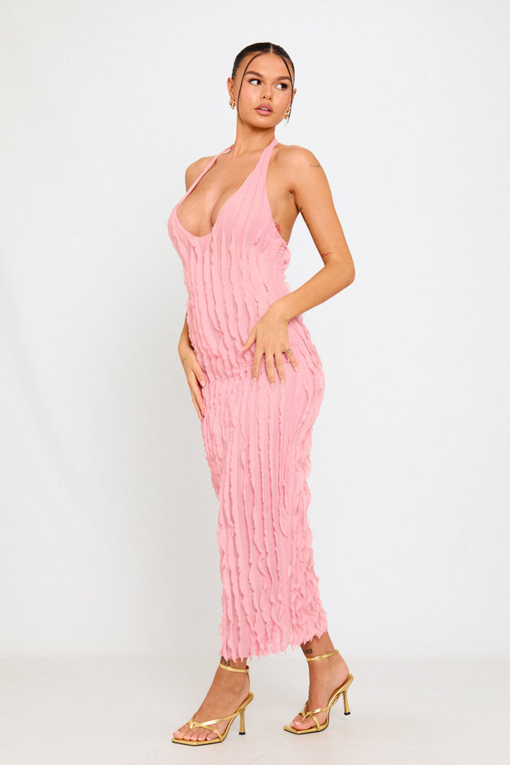 Rosa Maxikleid mit tiefem Ausschnitt und Rüschendetail