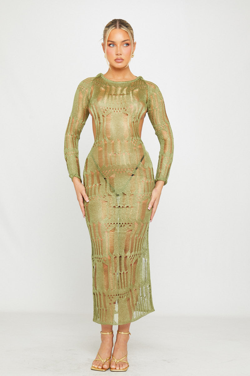 Moosgrünes, zerfetztes Maxikleid mit offenem Rücken