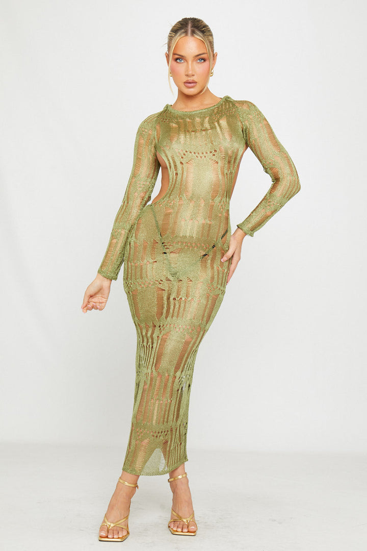 Moosgrünes, zerfetztes Maxikleid mit offenem Rücken