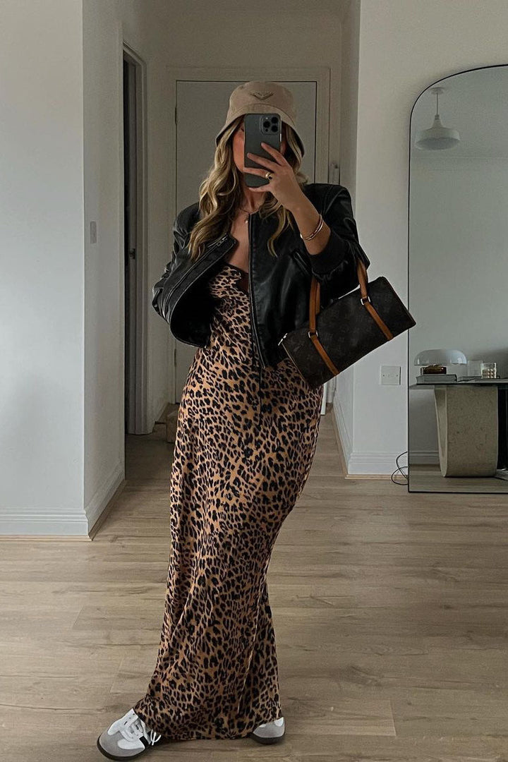 Maxikleid mit Leopardenmuster, Schlüssellochausschnitt und Cut-Outs