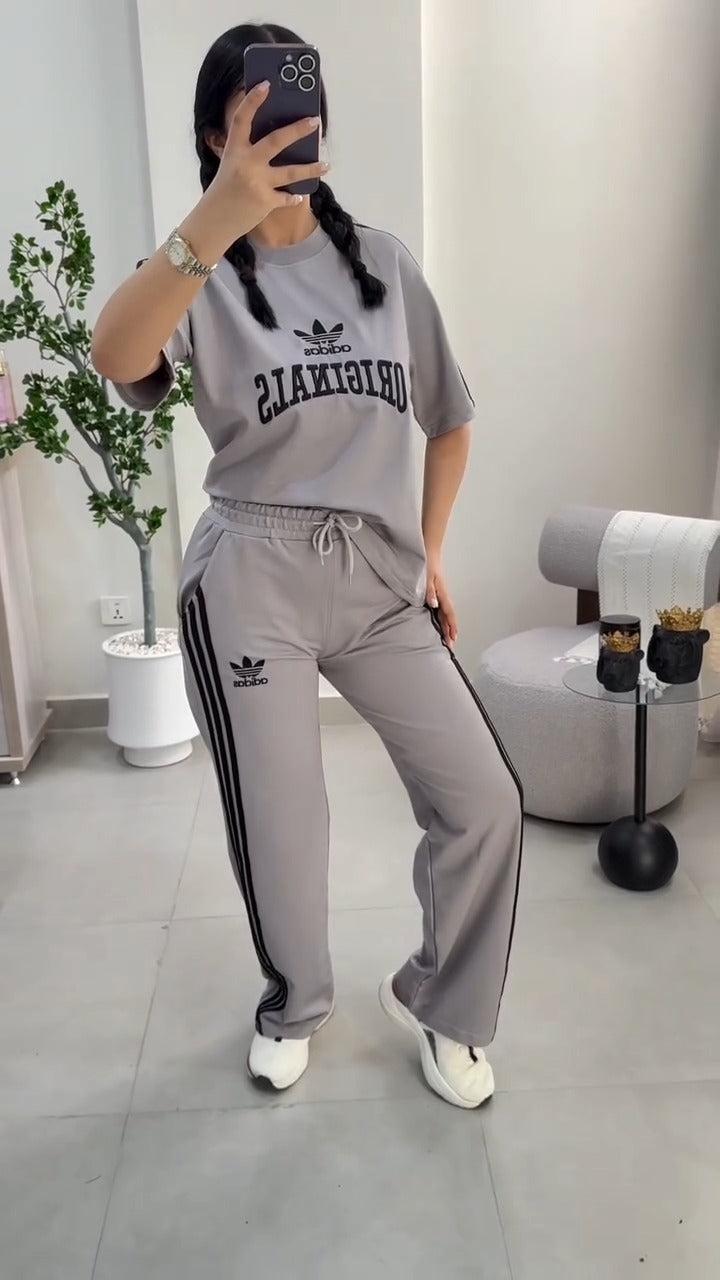 Adidas Originals™ Set – Urban Comfort with a Bold Identity
