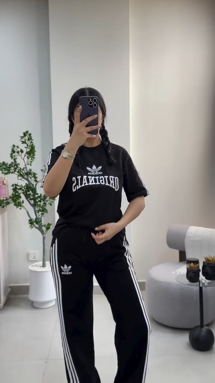 Adidas Originals™ Set – Urban Comfort with a Bold Identity