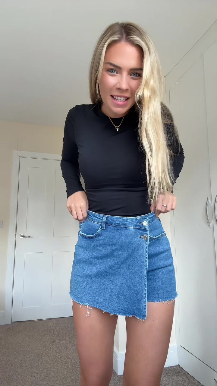 Short Skirt Sofia – Style, Comfort &amp; Confidence in One Piece