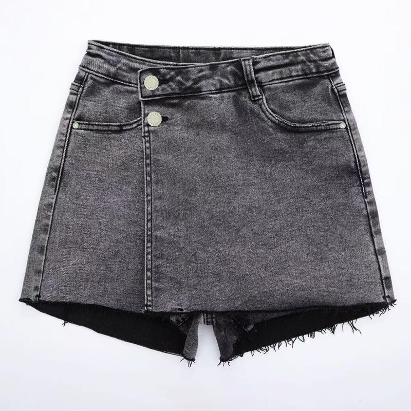 Short Skirt Sofia – Style, Comfort &amp; Confidence in One Piece